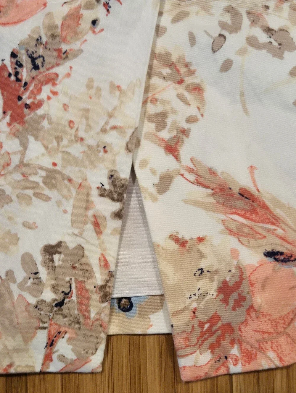 Van Huesen Floral Print Pencil Skirt